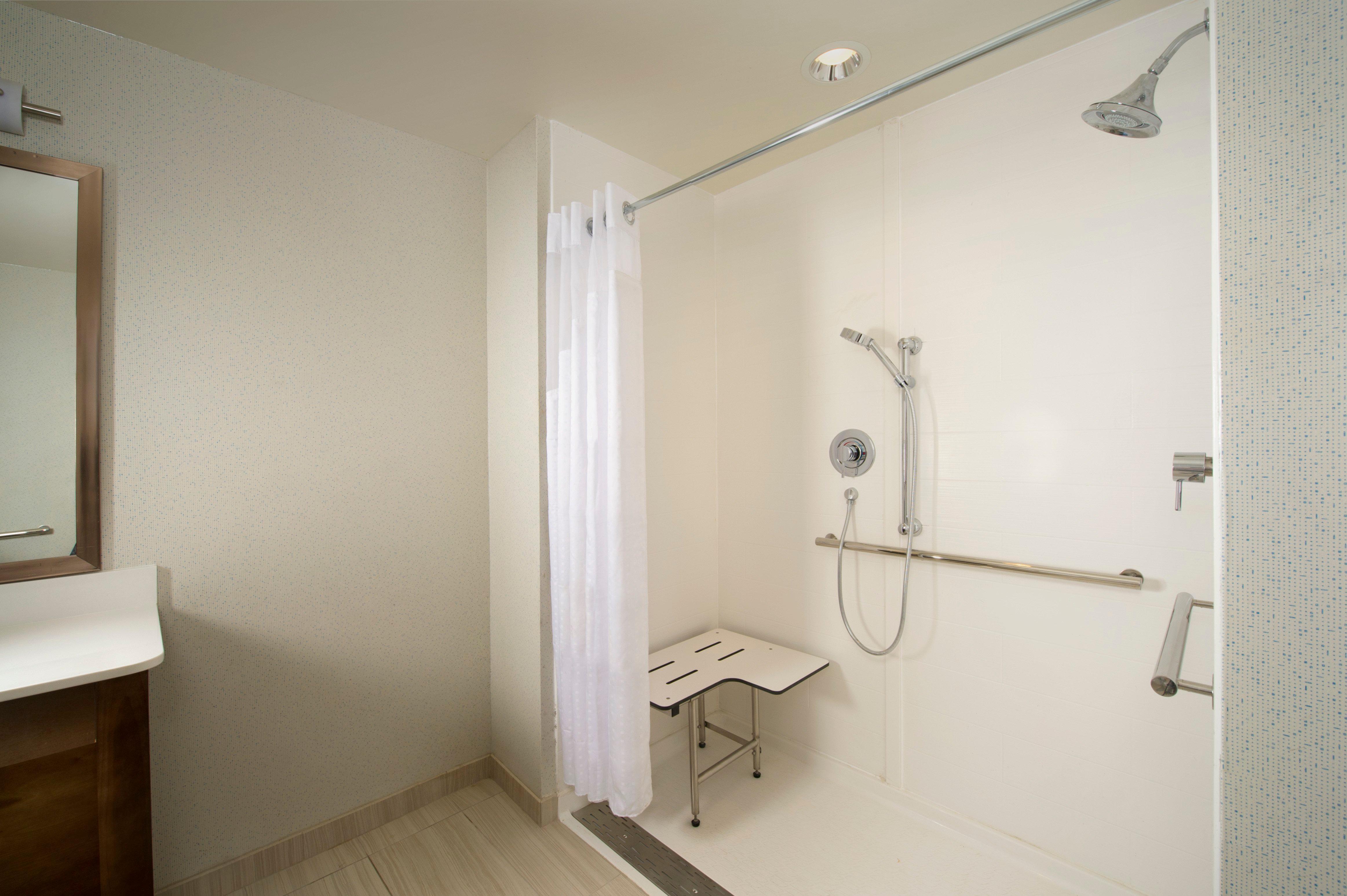 Holiday Inn Express & Suites Bay City By Ihg Exteriör bild