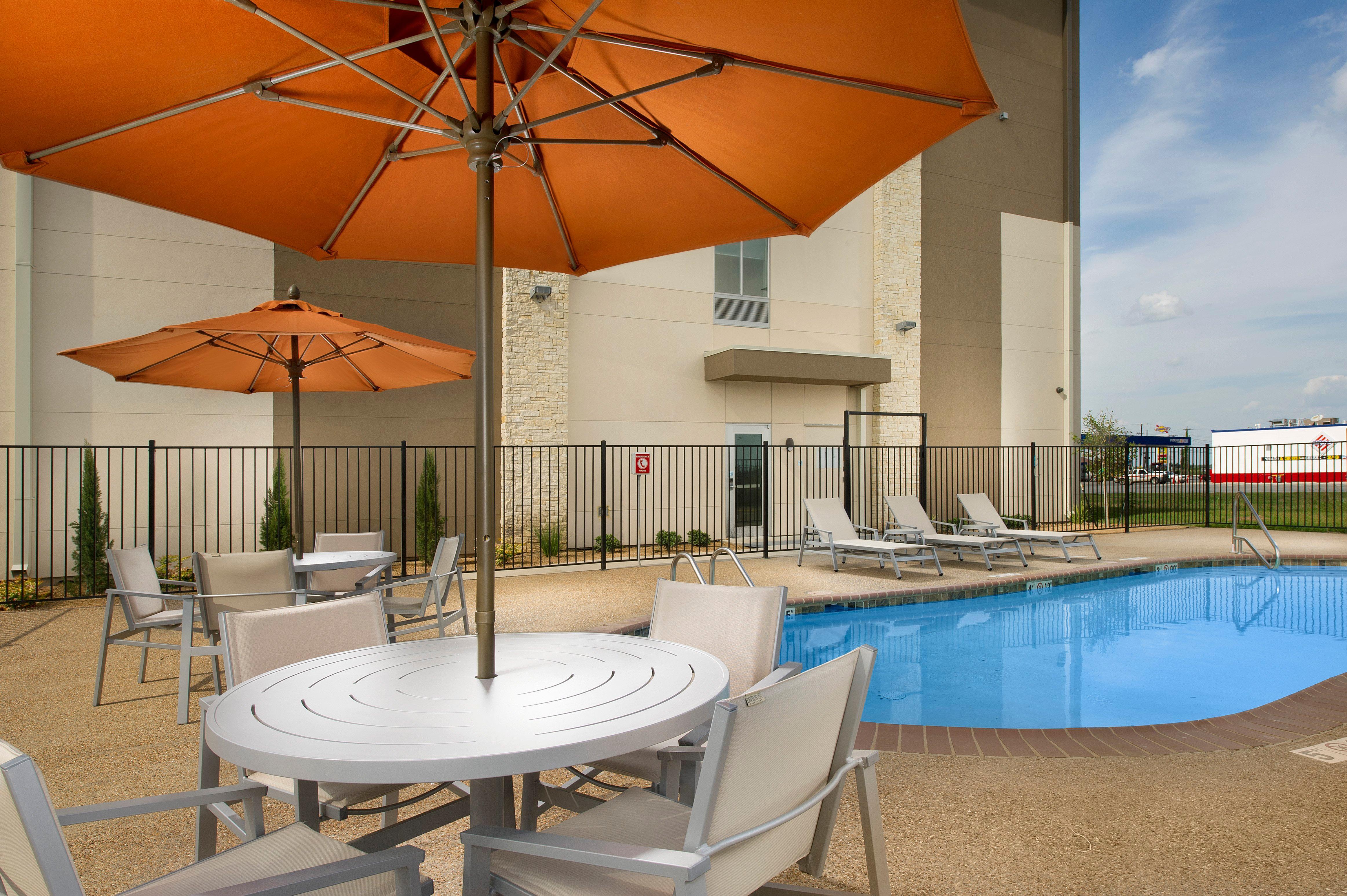 Holiday Inn Express & Suites Bay City By Ihg Exteriör bild