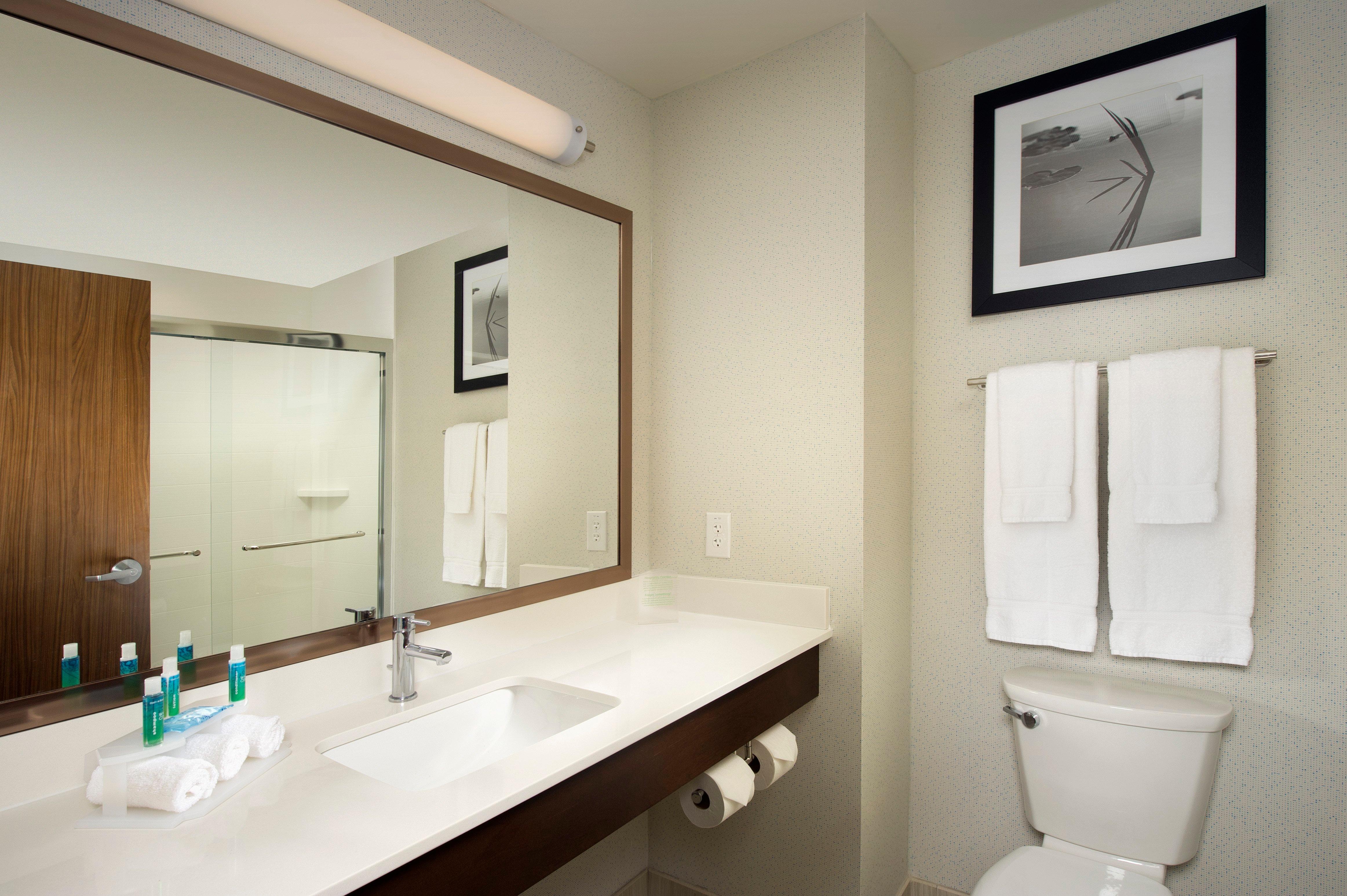 Holiday Inn Express & Suites Bay City By Ihg Exteriör bild