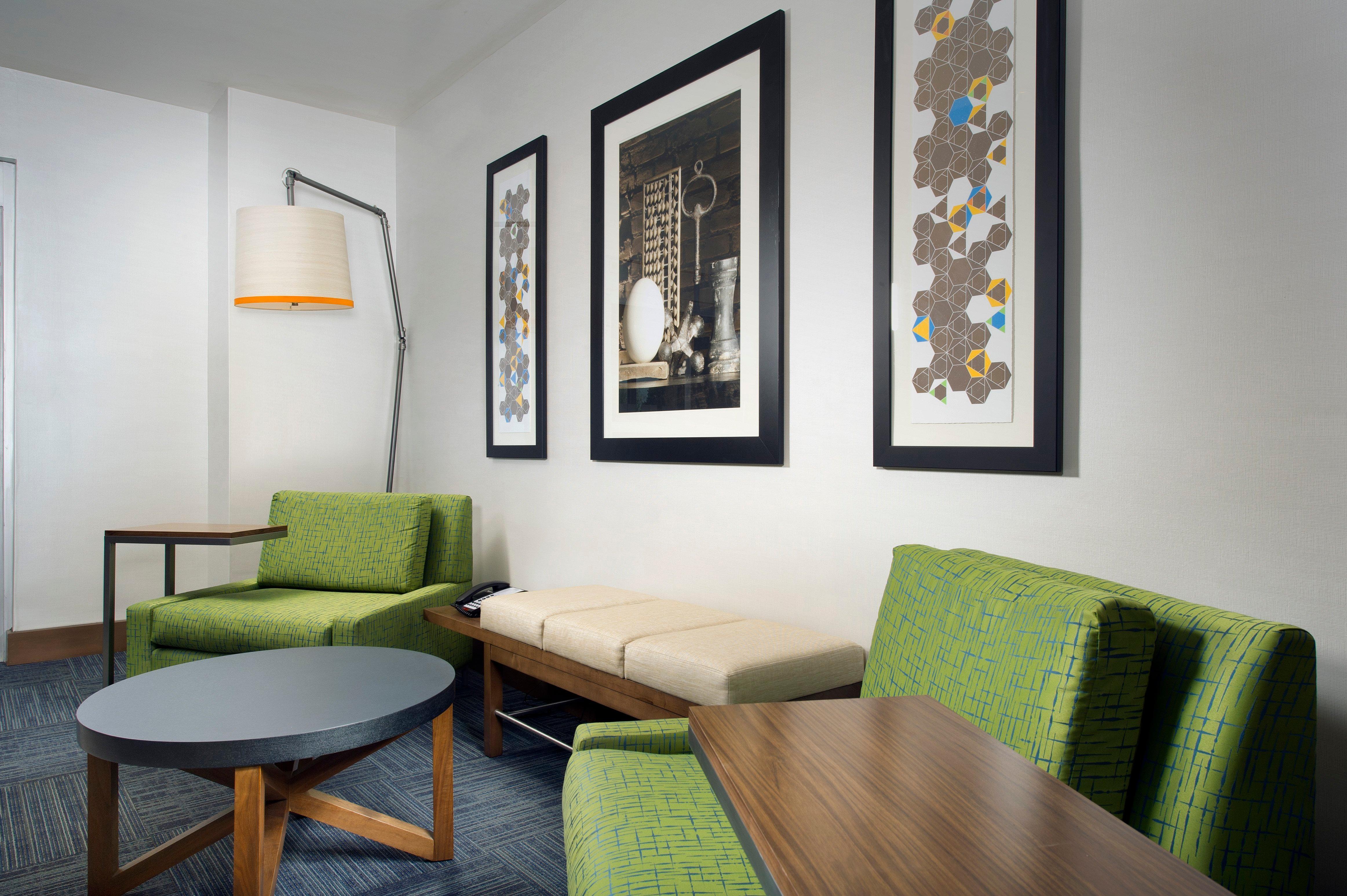 Holiday Inn Express & Suites Bay City By Ihg Exteriör bild